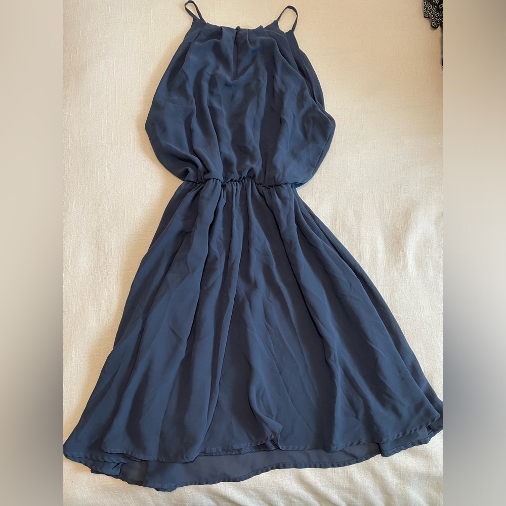 Flowy Dress - Picture 2 of 3